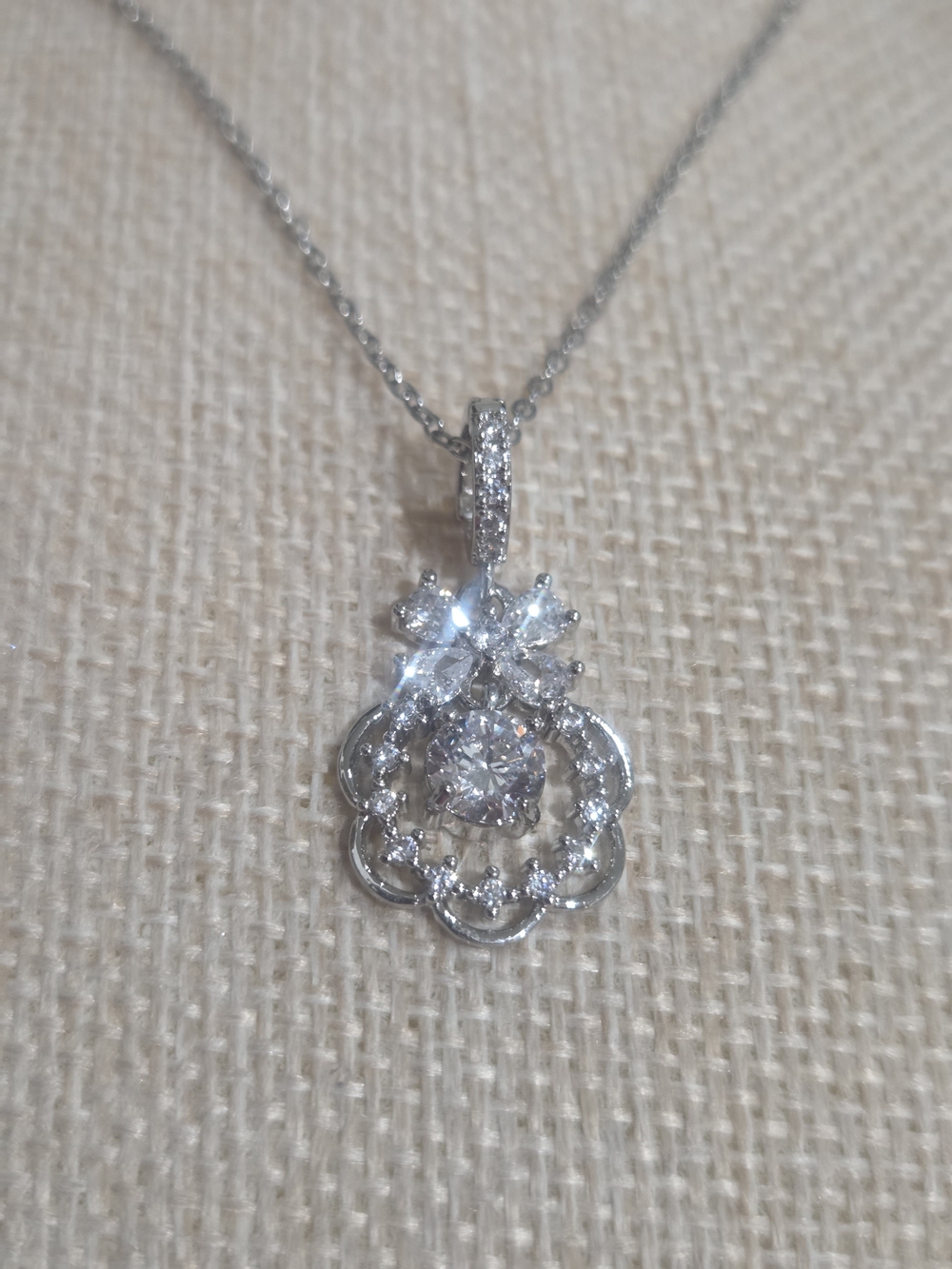 .Sparkle Bow Moissanite Pendant Necklace - White Accents
